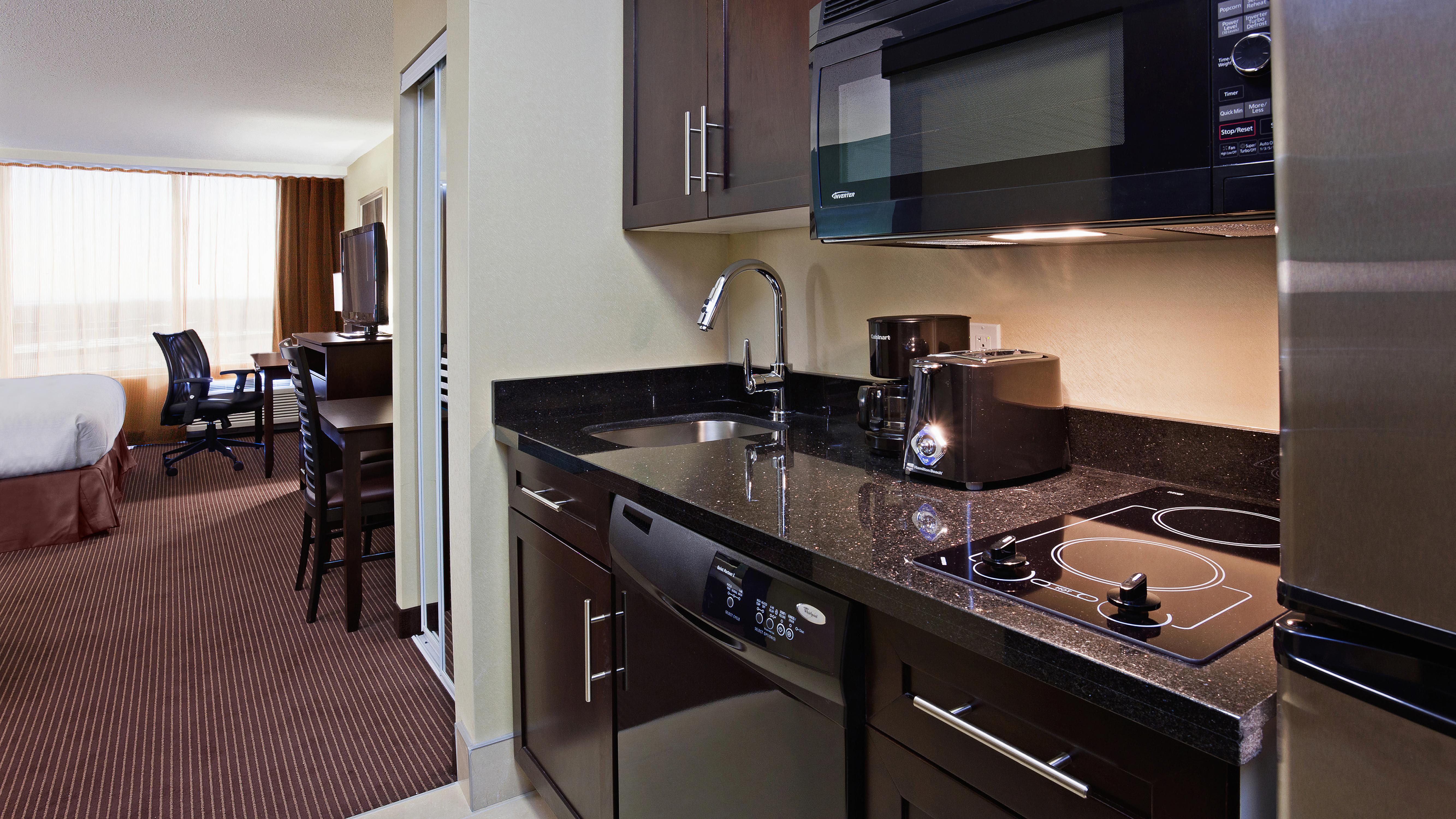 Doubletree By Hilton Pointe Claire Montreal Airport West Pointe-Claire Exterior foto