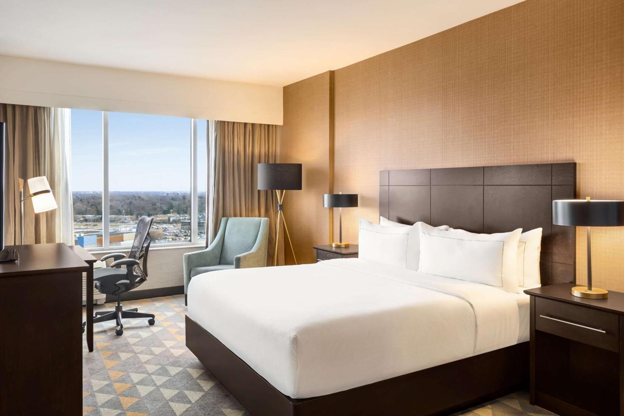 Doubletree By Hilton Pointe Claire Montreal Airport West Pointe-Claire Exterior foto
