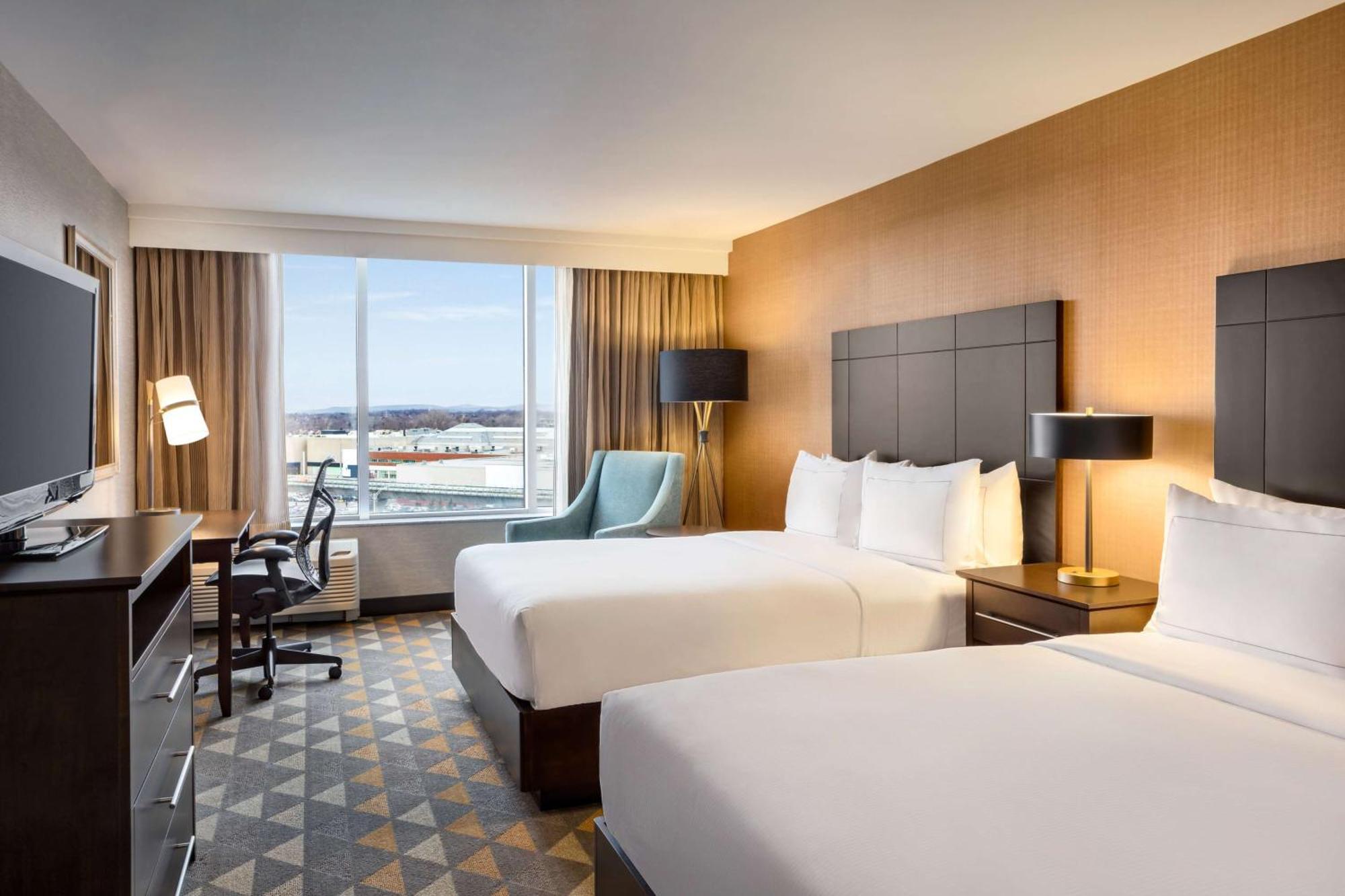 Doubletree By Hilton Pointe Claire Montreal Airport West Pointe-Claire Exterior foto